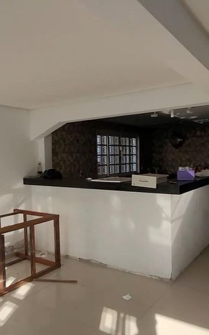 Casa para alugar com 180m², 3 quartos e 5 vagasSala