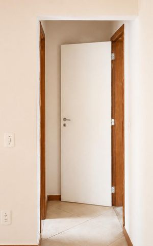 Casa à venda com 115m², 4 quartos e 1 vaga Casa à venda com 115m², 4 quartos e 1 vagaCorredor