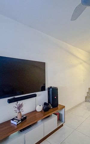 Casa à venda com 138m², 3 quartos e 2 vagasSala