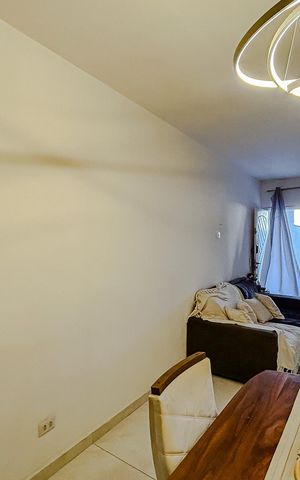Casa à venda com 138m², 3 quartos e 2 vagasSala