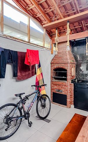 Casa à venda com 138m², 3 quartos e 2 vagasÁrea gourmet