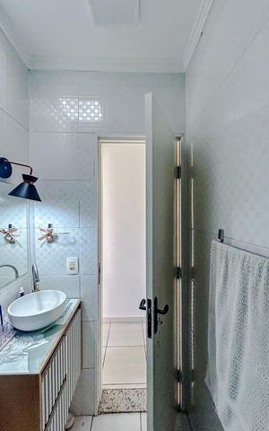 Casa à venda com 138m², 3 quartos e 2 vagasBanheiro