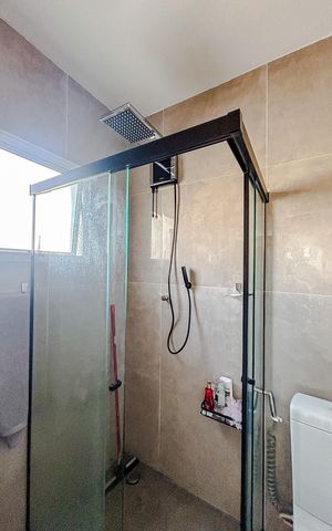 Casa à venda com 138m², 3 quartos e 2 vagasBanheiro da Suíte