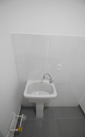 Apartamento à venda com 38m², 2 quartos e sem vaga Apartamento à venda com 38m², 2 quartos e sem vagaCozinha e Área de Serviço