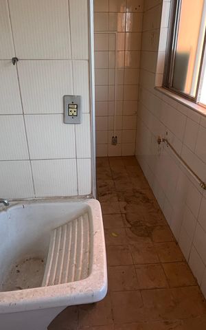 Apartamento à venda com 49m², 2 quartos e 1 vaga Apartamento à venda com 49m², 2 quartos e 1 vagaÁrea de serviço