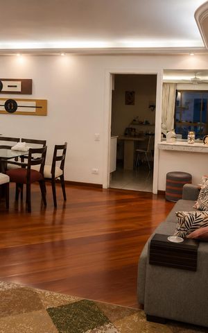 Apartamento à venda com 138m², 4 quartos e 3 vagasSala