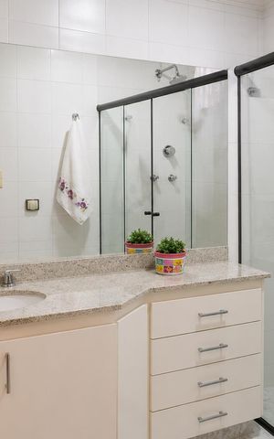 Apartamento à venda com 138m², 4 quartos e 3 vagasBanheiro da Suíte