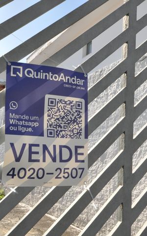 Casa à venda com 102m², 2 quartos e 1 vagaPlaca
