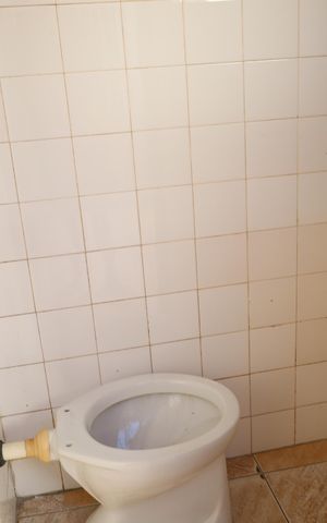 Casa à venda com 125m², 2 quartos e 2 vagasBanheiro de serviço