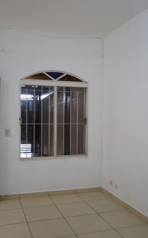 Casa à venda com 125m², 2 quartos e 2 vagasSala