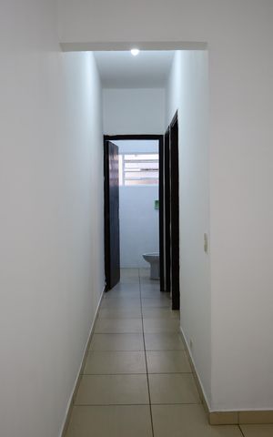 Casa à venda com 125m², 2 quartos e 2 vagasCorredor