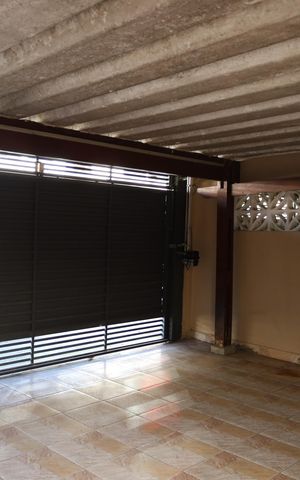 Casa à venda com 125m², 2 quartos e 2 vagasÁrea externa