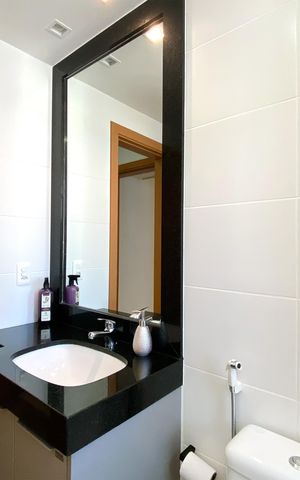 Apartamento para alugar com 70m², 2 quartos e 2 vagas Apartamento para alugar com 70m², 2 quartos e 2 vagasBanheiro da Suíte