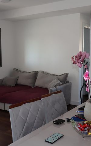Apartamento à venda com 80m², 2 quartos e 1 vagaSala
