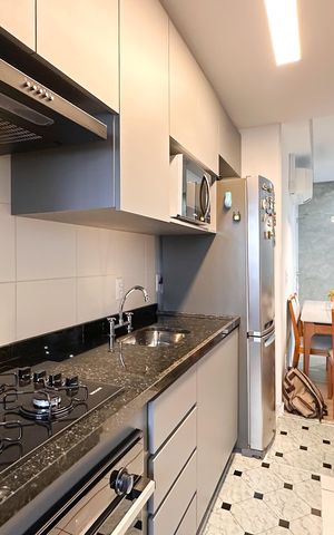 Apartamento à venda com 60m², 2 quartos e 2 vagas Apartamento à venda com 60m², 2 quartos e 2 vagasCozinha