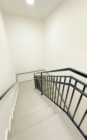 Studio para alugar com 24m², 1 quarto e sem vagaEscada