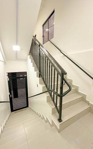Studio para alugar com 24m², 1 quarto e sem vagaEscada