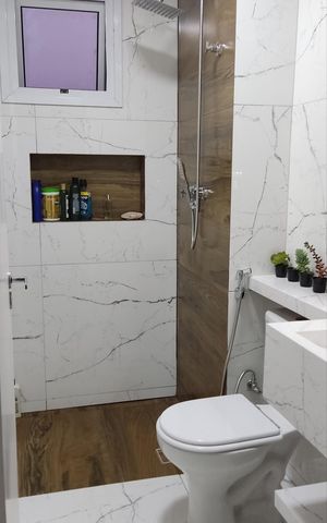 Apartamento à venda com 42m², 2 quartos e 1 vaga Apartamento à venda com 42m², 2 quartos e 1 vagaBanheiro