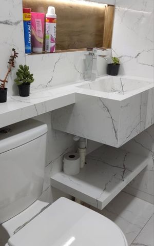 Apartamento à venda com 42m², 2 quartos e 1 vaga Apartamento à venda com 42m², 2 quartos e 1 vagaBanheiro