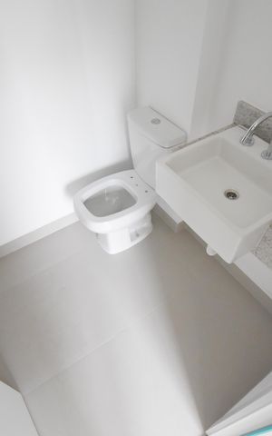 Apartamento à venda com 80m², 2 quartos e 1 vagaBanheiro da Suíte