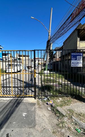 Casa para alugar com 120m², 2 quartos e sem vagaFachada + placa