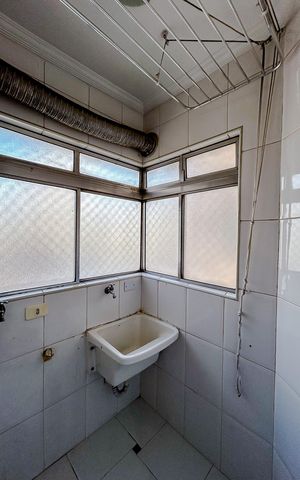 Apartamento à venda com 70m², 3 quartos e 1 vagaÁrea de Serviço