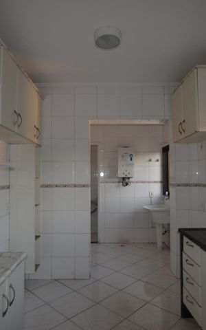 Apartamento à venda com 244m², 3 quartos e 2 vagasCozinha