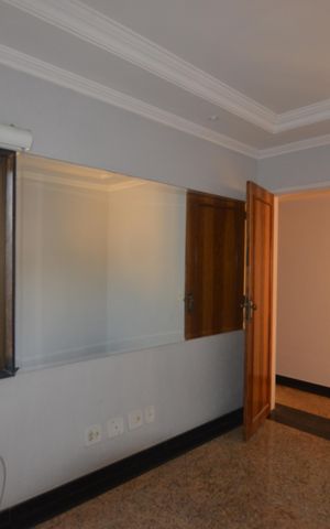 Apartamento à venda com 244m², 3 quartos e 2 vagasQuarto 3