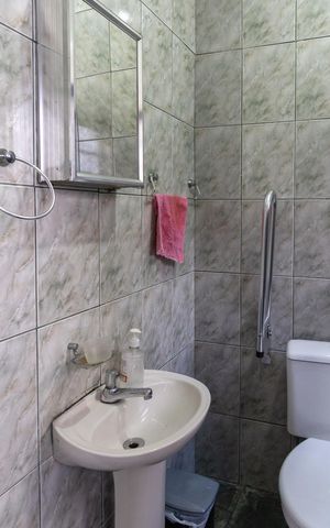 Casa para alugar com 125m², 3 quartos e 2 vagasBanheiro