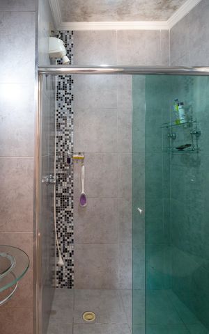 Casa para alugar com 125m², 3 quartos e 2 vagasBanheiro do Quarto 2 suíte