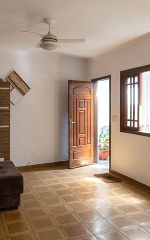 Casa para alugar com 125m², 3 quartos e 2 vagasSala