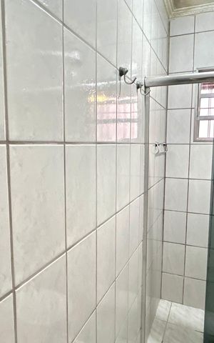 Casa à venda com 140m², 3 quartos e 3 vagas Casa à venda com 140m², 3 quartos e 3 vagasBanheiro 3