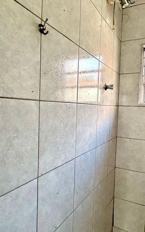 Casa à venda com 140m², 3 quartos e 3 vagas Casa à venda com 140m², 3 quartos e 3 vagasBanheiro 4