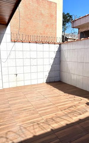 Casa à venda com 140m², 3 quartos e 3 vagas Casa à venda com 140m², 3 quartos e 3 vagasQuintal