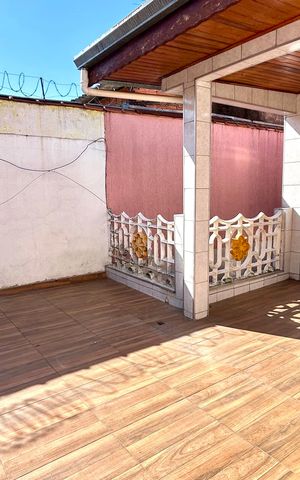 Casa à venda com 140m², 3 quartos e 3 vagas Casa à venda com 140m², 3 quartos e 3 vagasQuintal