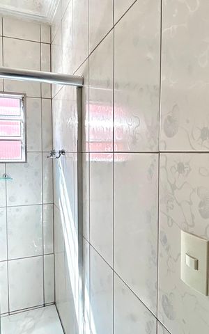 Casa à venda com 140m², 3 quartos e 3 vagas Casa à venda com 140m², 3 quartos e 3 vagasBanheiro 2