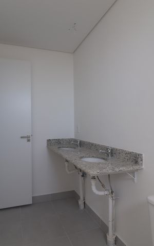Apartamento à venda com 134m², 3 quartos e 3 vagasBanheiro Quarto 1 suíte