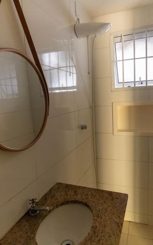 Casa para alugar com 45m², 1 quarto e 1 vaga Casa para alugar com 45m², 1 quarto e 1 vagaBanheiro - Suíte