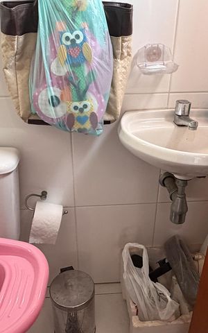 Apartamento para alugar com 96m², 2 quartos e 2 vagasBanheiro de serviço