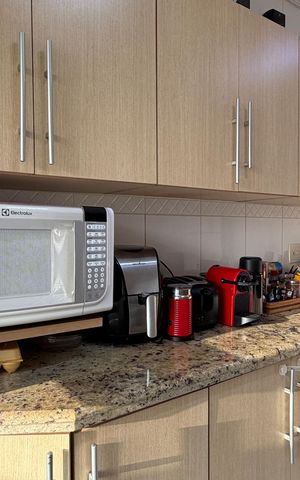 Apartamento para alugar com 96m², 2 quartos e 2 vagasCozinha e Área de Serviço