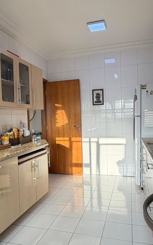Apartamento para alugar com 96m², 2 quartos e 2 vagasCozinha e Área de Serviço