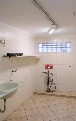 Casa à venda com 194m², 5 quartos e 2 vagasÁrea de serviço