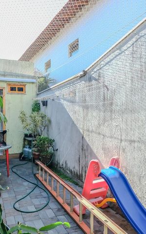 Casa à venda com 194m², 5 quartos e 2 vagasQuintal