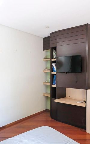 Casa à venda com 194m², 5 quartos e 2 vagasSuíte
