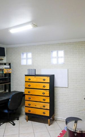 Casa à venda com 194m², 5 quartos e 2 vagasQuarto de serviço