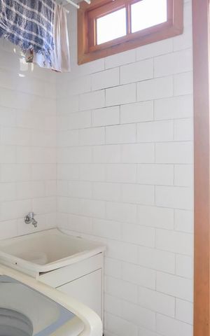 Casa à venda com 194m², 5 quartos e 2 vagasÁrea de serviço
