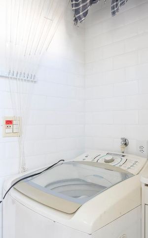 Casa à venda com 194m², 5 quartos e 2 vagasv