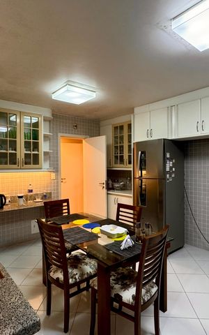 Apartamento à venda com 268m², 3 quartos e 1 vaga