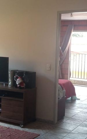 Casa à venda com 356m², 6 quartos e 1 vaga Casa à venda com 356m², 6 quartos e 1 vagaSala
