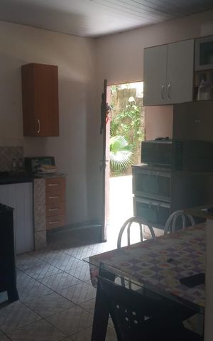 Casa à venda com 356m², 6 quartos e 1 vaga Casa à venda com 356m², 6 quartos e 1 vagaCozinha